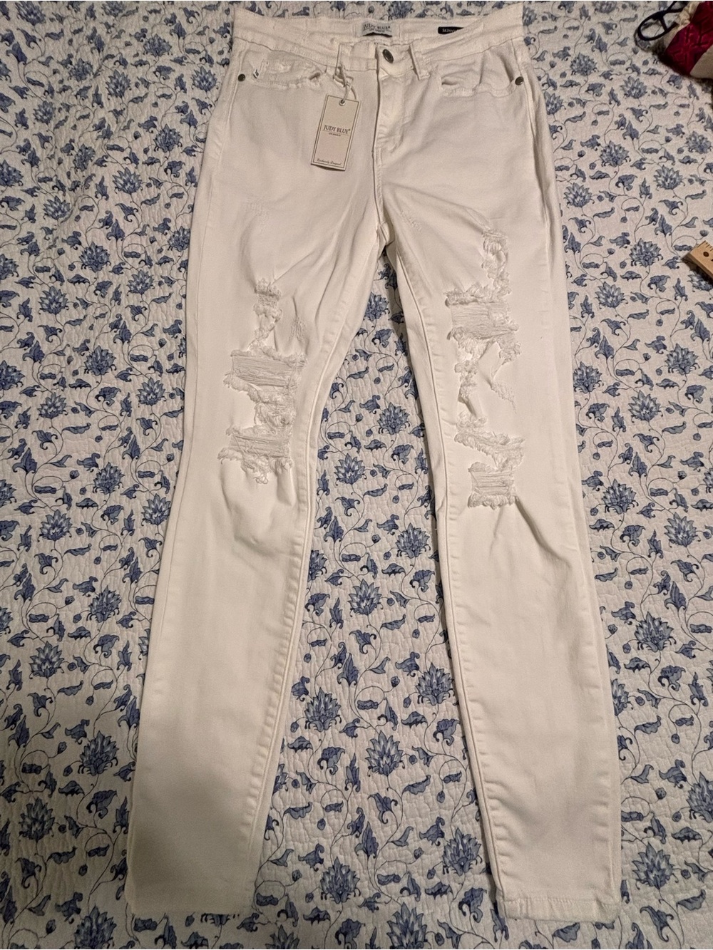 Judy Blue size 11/30 White Skinny high rise denim Jeans Distressed Grunge punk